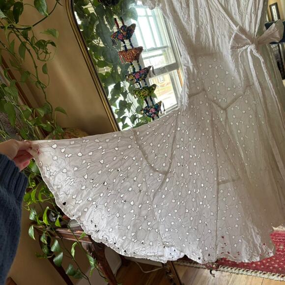 Diane von Furstenberg White Eyelet Wrap Dress 6 Cotton Collared Designer - Picture 5 of 8